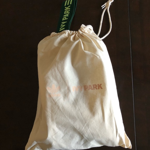 Ivy Park x Adidas Nitejogger - Picture 2 of 3